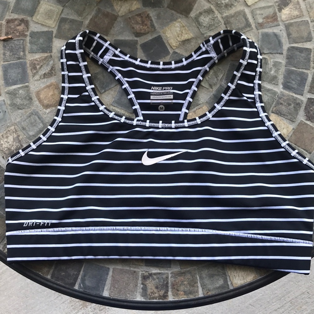 Nike Sports Bra Size M